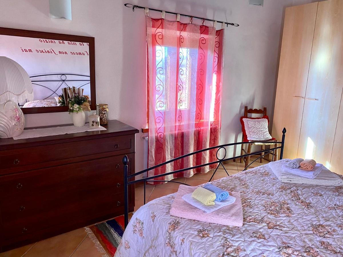Апартаменти Il Casale Di Rolando Кастільйоне-ді-Гарфаньяна Екстер'єр фото