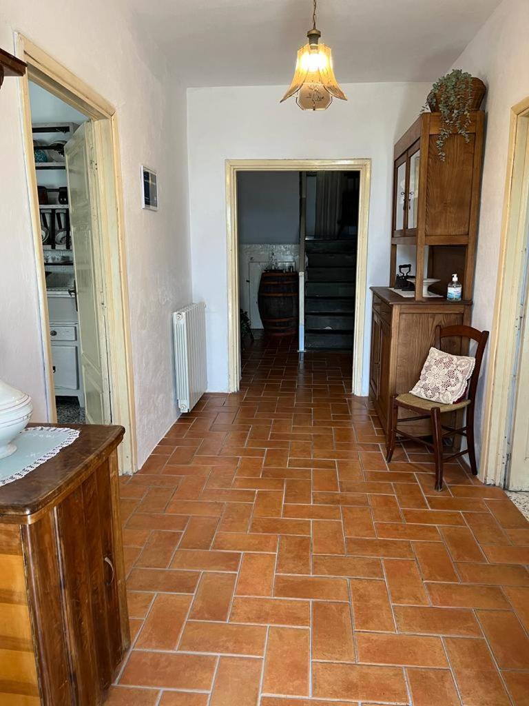 Апартаменти Il Casale Di Rolando Кастільйоне-ді-Гарфаньяна Екстер'єр фото